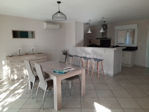 Cuisine du gîte l'Instant Présent, gîte avec piscine privée en Ardèche