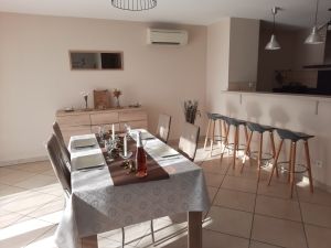 Salon du gîte l'Instant Présent, gîte avec piscine privée en Ardèche