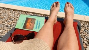 détente-piscine-ardeche-calme